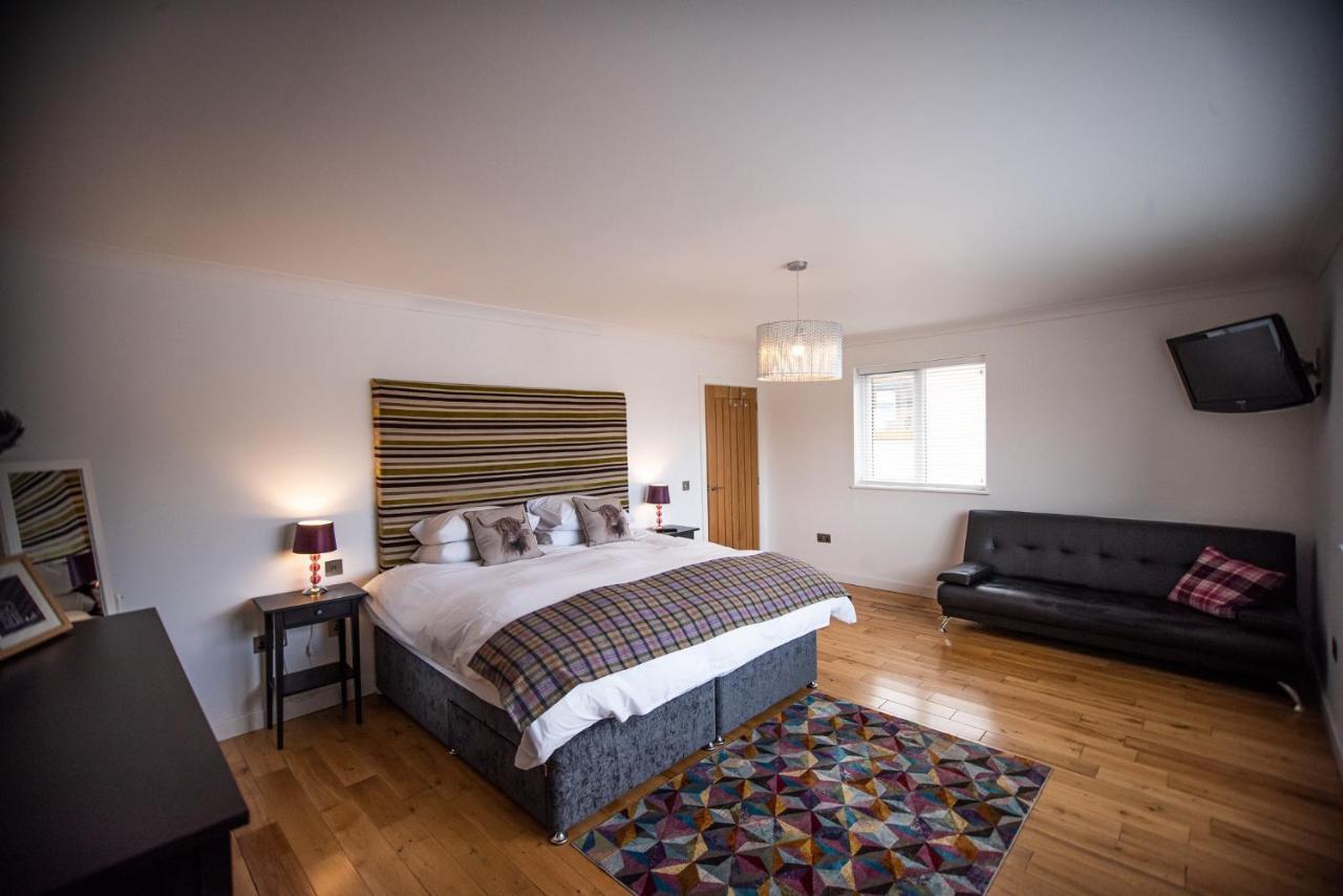 Charming 1Br Cottage With Garden, Spacious Rooms - Part Of Langley Serviced Apartments Several Properties In Wick Wick  Eksteriør bilde